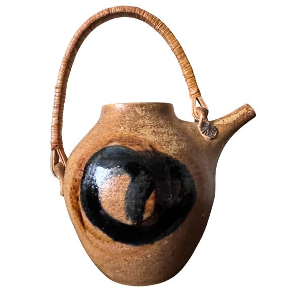 Vintage Studio Pottery Teapot – Handcrafted Stoneware with Bamboo Handle & Glaze - Picture 3 of 11